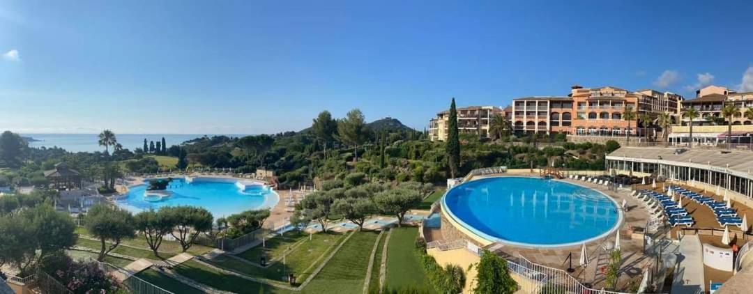 Apartment Saint-raphael- Vue Et Massif De L'esterel