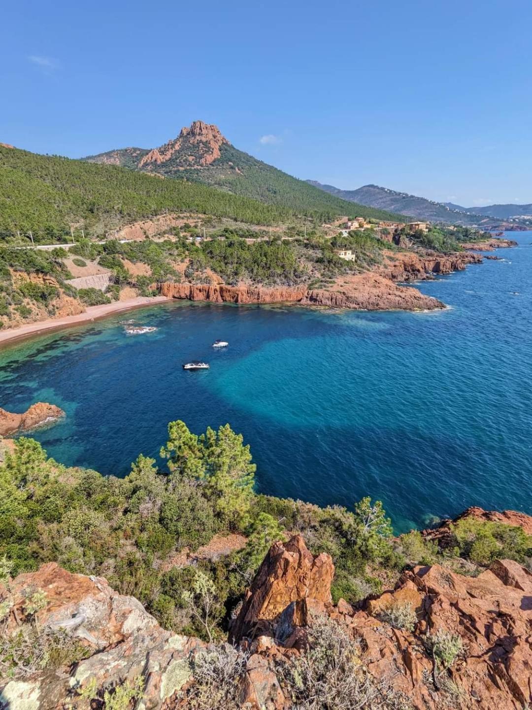 Saint-raphael- Vue Et Massif De L'esterel Appartement