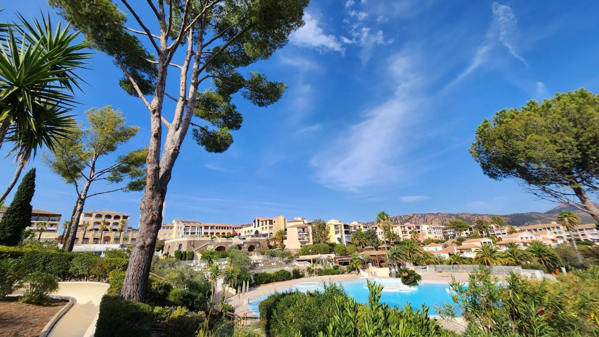 Saint-raphael- Vue Et Massif De L'esterel