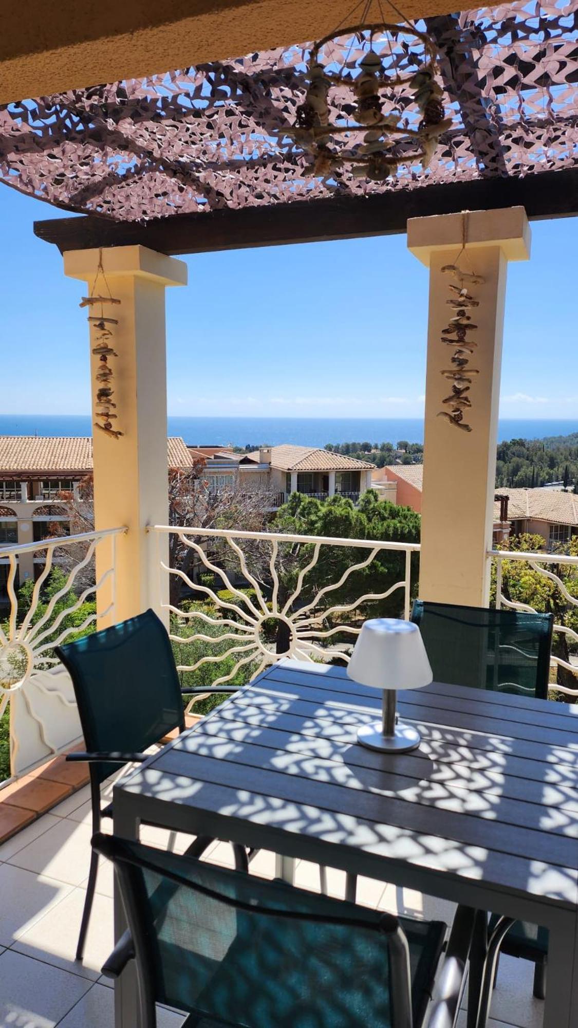 Saint-raphael- Vue Et Massif De L'esterel